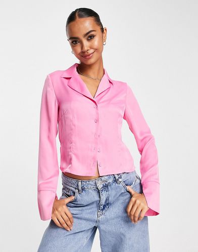 Chemise ajustée en satin style années 90 avec boutonnage sur le devant - Glamorous - Modalova