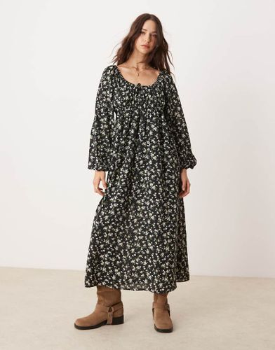 Robe longue à imprimé fleuri style bohème romantique avec manches volumineuses et liens noués à l'avant - Glamorous - Modalova