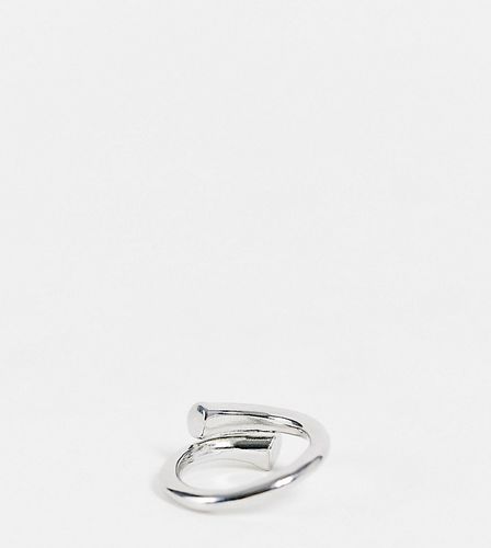 Bague chunky enveloppante minimaliste - DesignB London Curve - Modalova