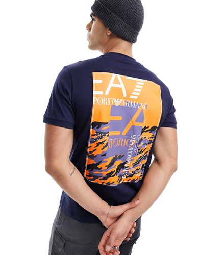 Emporio Armani - T-shirt avec encadré à logo sur l'avant et dans le dos - Ea7 - Modalova