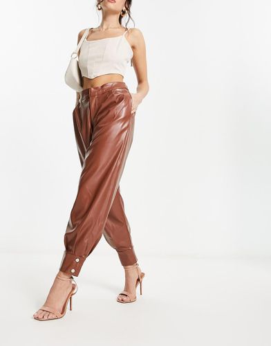 Pantalon d'ensemble à taille haute en PU - Fauve - Forever Unique - Modalova