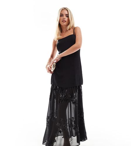 Robe longue transparente et ornementée - Forever New Petite - Modalova