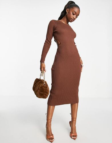 Robe mi-longue en maille à découpe - Chocolat - Femme Luxe - Modalova