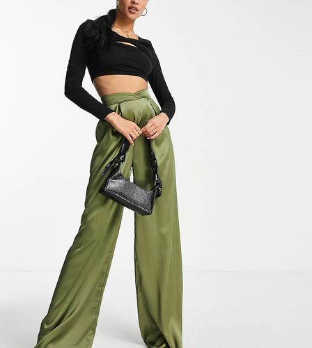 The Label - Pantalon large à taille haute en satin - Olive - First Distraction Tall - Modalova