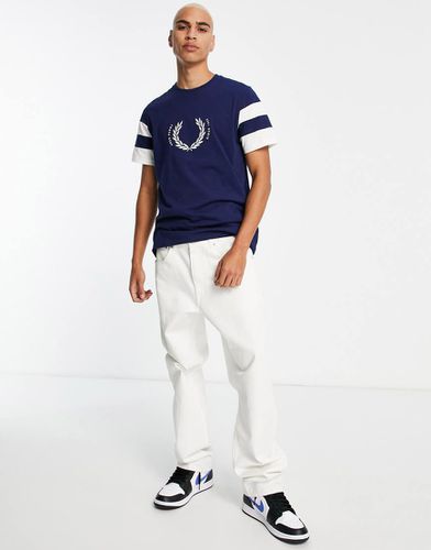 T-shirt avec larges liserés sur les manches - Noir - Fred Perry - Modalova