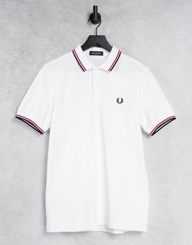 Polo avec logo et bordures à double liseré - /rouge/bleu marine - Fred Perry - Modalova