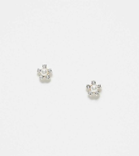 Boucles d'oreilles en argent massif avec fleur ornée d'une perle - Kingsley Ryan - Modalova