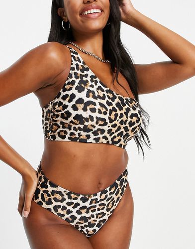 Poitrines généreuses - Mix and match - Haut de bikini asymétrique avec imprimé animal léopard - Bonnets E à G - Ivory Rose - Modalova