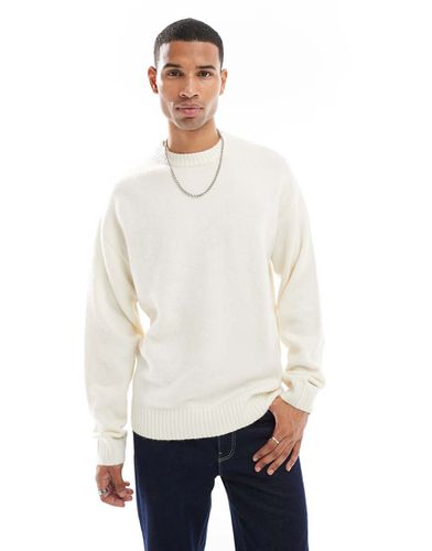 Pull ras de cou oversize en maille duveteuse - Crème - Jack & Jones - Modalova