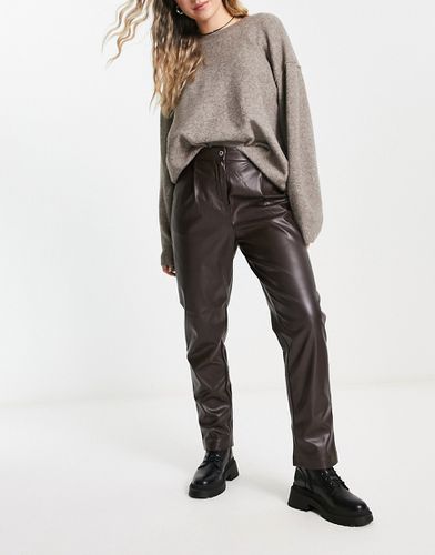 Pantalon droit en similicuir - chocolat - Only - Modalova