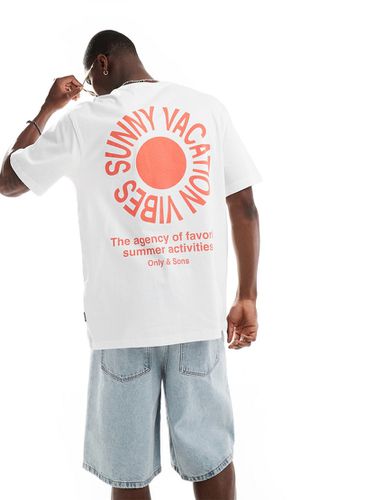 T-shirt décontracté avec imprimé soleil au dos - Only & Sons - Modalova