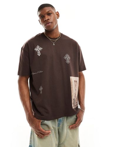 T-shirt oversize avec imprimé croix placé - Marron - Liquor N Poker - Modalova