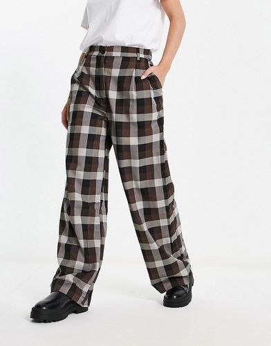 Pantalon large d'ensemble à carreaux - Monki - Modalova