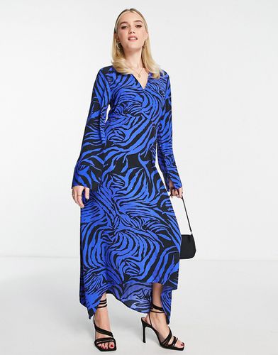 Robe chemise longue à imprimé zébré - Noir/bleu - Monki - Modalova