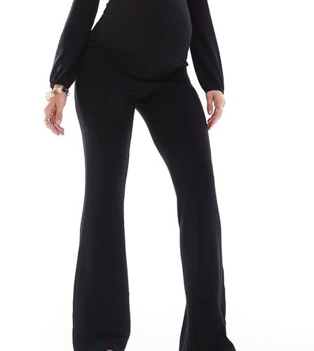 Mamalicious - Pantalon d'ensemble de grossesse évasé en jersey texturé - Mama.licious - Modalova