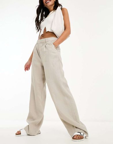 Pantalon en lin plissé sur le devant - Taupe - Mango - Modalova