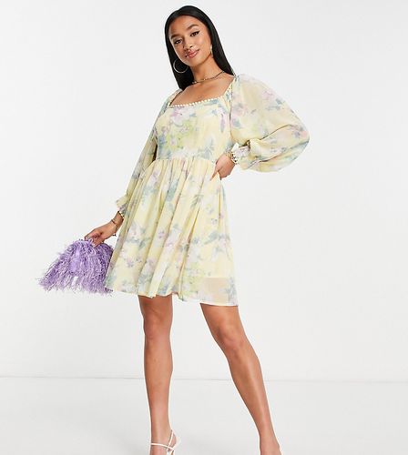 Robe courte en mousseline - fleuri - Missguided Petite - Modalova