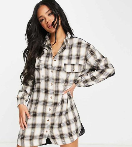 Robe chemise oversize à carreaux contrastants - Missguided - Modalova