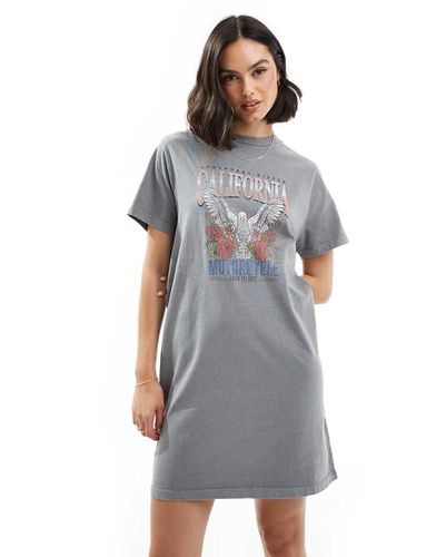 Robe t-shirt courte avec imprimé graphique et laçage au dos - Miss Selfridge - Modalova