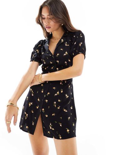 Robe courte boutonnée à petites fleurs - Miss Selfridge - Modalova