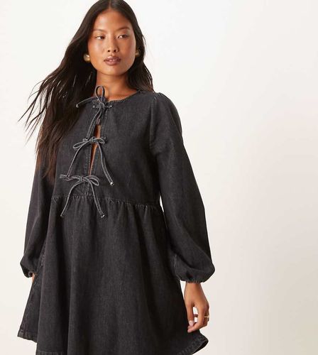 Eden - Robe courte en jean - Dlavage moyen - Nobody's Child Petite - Modalova