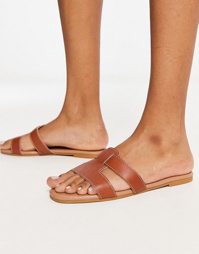 Sandales à surpiqûres contrastantes - Fauve - New Look - Modalova