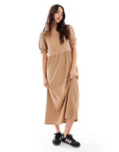 Robe babydoll mi-longue unie - Camel - New Look - Modalova