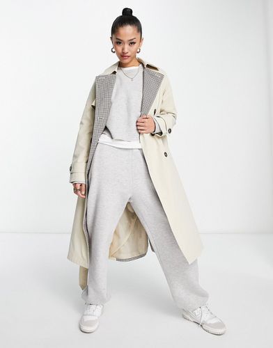 Trench-coat contrastant à carreaux variés - Camel - New Look - Modalova