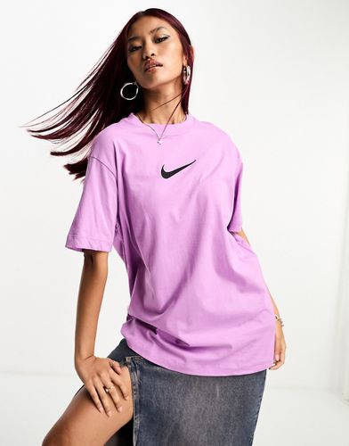 T-shirt boyfriend mi-long à logo virgule - Fuchsia vif - Nike - Modalova