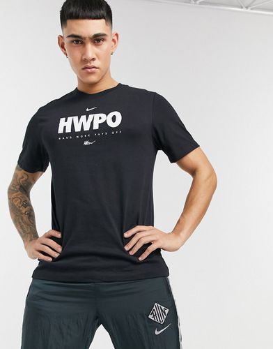 T-shirt à motif HWPO - Nike Training - Modalova