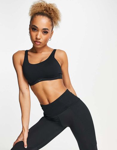 Alate Coverage - Brassière de sport soutien léger à séchage rapide - Nike Training - Modalova