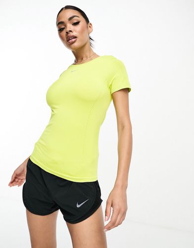 Aura Dri-FIT ADV - T-shirt - Nike Training - Modalova