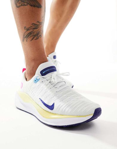 React Infinity Run Flyknit 4 - Baskets - et doré - Nike Running - Modalova