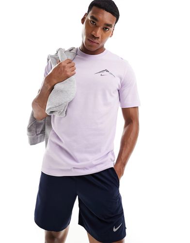 Trail - T-shirt à logo en tissu Dri-FIT - Nike Running - Modalova