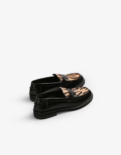 Mocassins à imprimé zébrures - Noir - Scalpers - Modalova