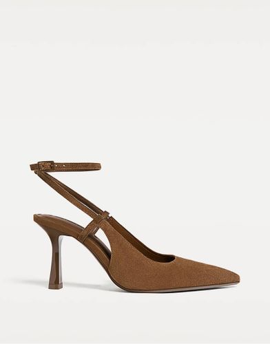Chaussures  talon en daim velours - Beige - Stradivarius - Modalova