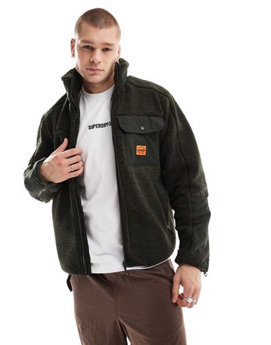 Expedition - Veste hybride en imitation peau de mouton - olive Surplus Goods - Superdry - Modalova