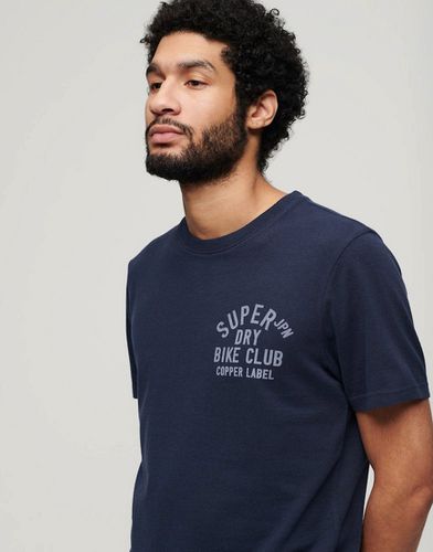 T-shirt à motif sur la poitrine avec étiquette cuivrée - chiné - Superdry - Modalova