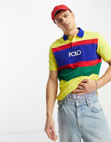 Polo en piqué à rayures multicolores avec logo central sur le devant - Polo Ralph Lauren - Modalova