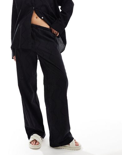 Pantalon d'ensemble en broderie anglaise avec cordon de serrage à la taille - Pull & bear - Modalova