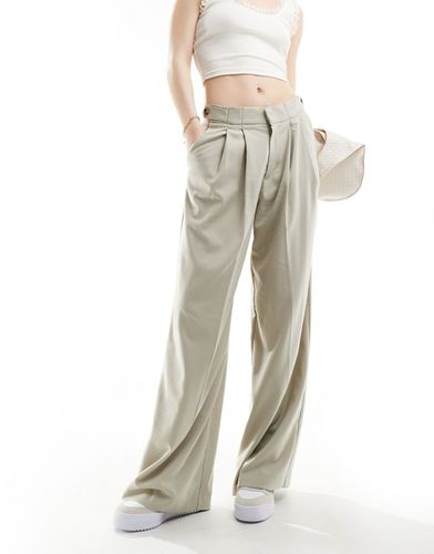 Pantalon large habillé à doubles pinces - Taupe - Pull & bear - Modalova