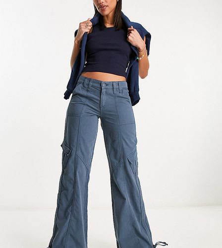 Pantalon cargo slim évasée style années 2000 - Bleu marine - Reclaimed Vintage - Modalova