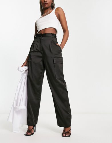 Pantalon cargo fonctionnel en satin - Noir - River Island - Modalova