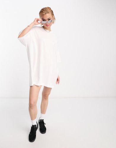 Exclusivité - Huge - Robe t-shirt - Weekday - Modalova