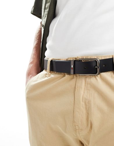 Ceinture 3,5 cm en cuir à logo drapeau - Tommy Jeans - Modalova