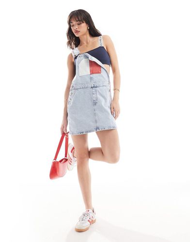 Robe salopette en jean - Délavage clair - Tommy Jeans - Modalova