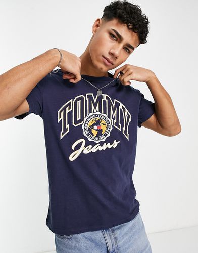 T-shirt à grand logo style universitaire - Tommy Jeans - Modalova