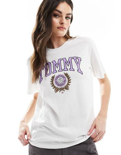 T-shirt décontracté à logo universitaire - Tommy Jeans - Modalova