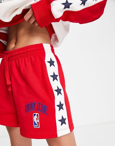 X NBA - Short d'ensemble en molleton de coton - - RED - Tommy Jeans - Modalova