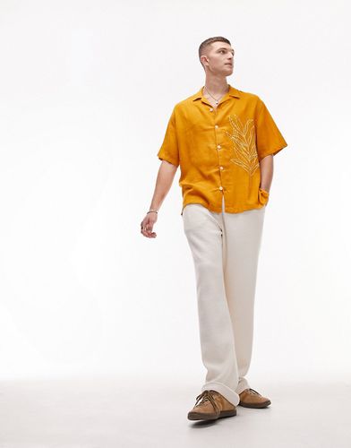 Chemise décontractée à manches courtes et broderies contrastantes avec col à revers - Orange - Topman - Modalova